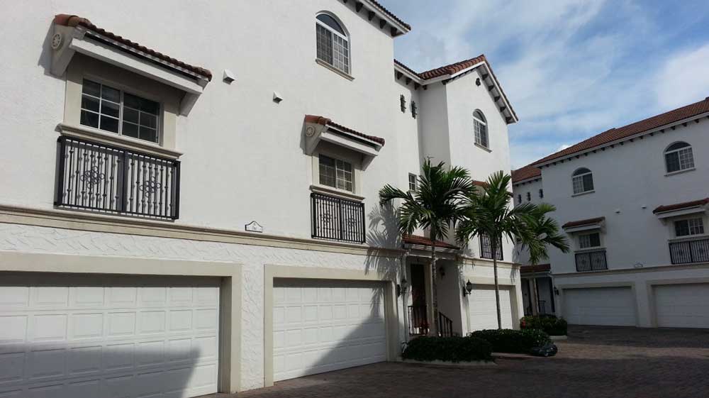 West Palm Beach Land Of Presidents Condo For Sale